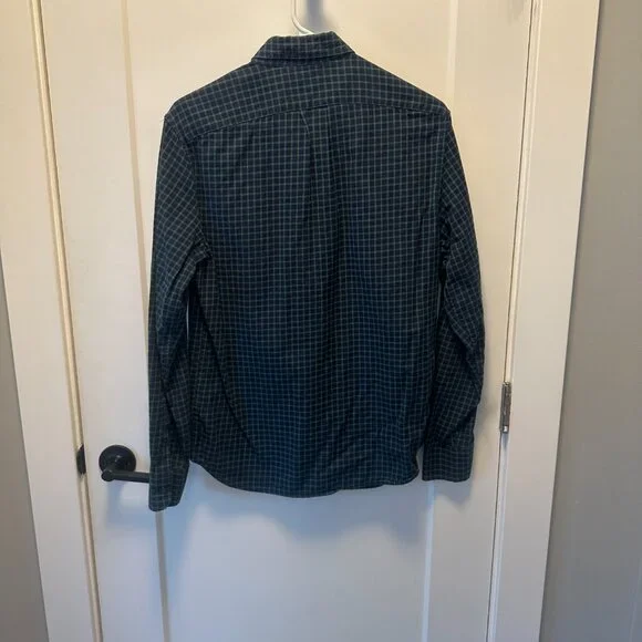 JCrew Green and Blue Button Down Brushed Twill Medium - Picture 2 of 3